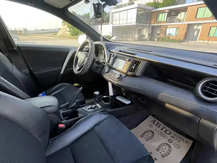 Toyota RAV4 2016 года за 10 650 000 тг. в Актау – фото 13