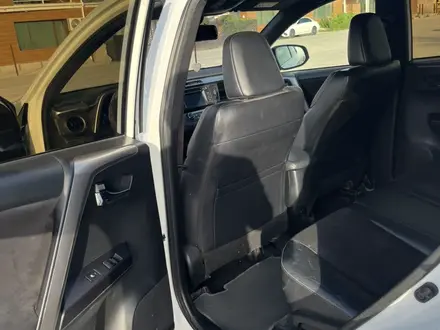 Toyota RAV4 2016 года за 10 650 000 тг. в Актау – фото 14