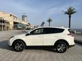 Toyota RAV4 2016 года за 10 650 000 тг. в Актау – фото 3