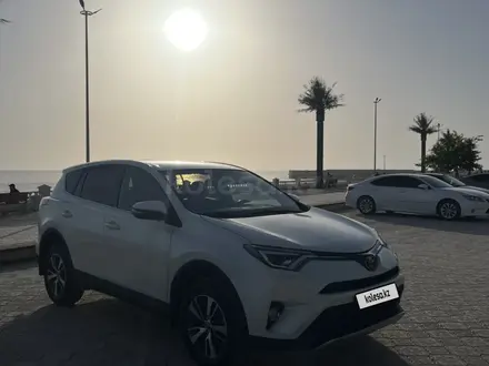 Toyota RAV4 2016 года за 10 650 000 тг. в Актау – фото 8