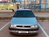 Volkswagen Golf 1994 года за 1 350 000 тг. в Астана