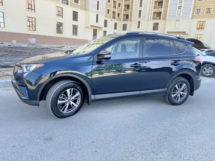 Toyota RAV4 2018 года за 9 500 000 тг. в Актау – фото 4