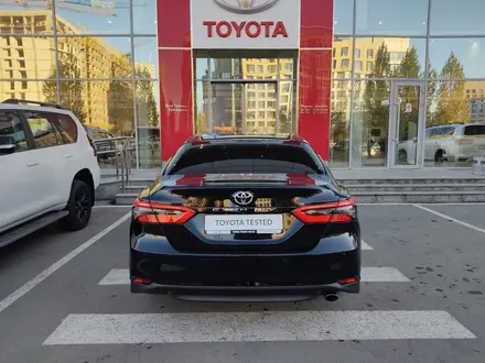 Toyota Camry 2023 года за 16 700 000 тг. в Астана – фото 4