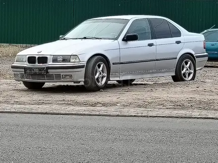 BMW 320 1993 года за 1 700 000 тг. в Караганда – фото 4