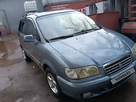 Hyundai Trajet 2000 года за 3 000 000 тг. в Алматы – фото 2