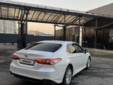 Toyota Camry 2021 годаfor15 200 000 тг. в Алматы – фото 5