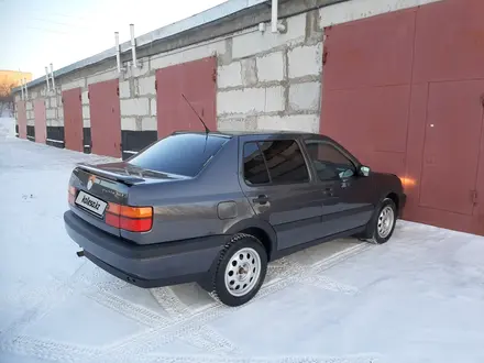 Volkswagen Vento 1992 года за 2 050 000 тг. в Астана – фото 5