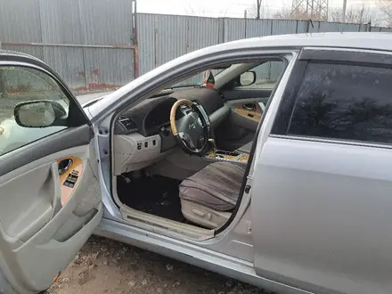 Toyota Camry 2007 года за 5 500 000 тг. в Актобе – фото 15