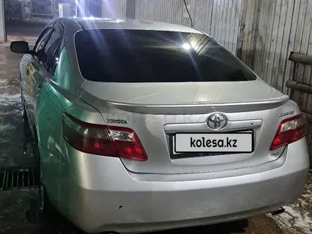 Toyota Camry 2007 года за 5 500 000 тг. в Актобе – фото 3