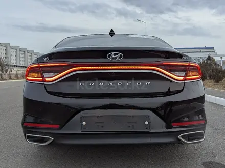 Hyundai Grandeur 2016 года за 8 200 000 тг. в Тараз – фото 12