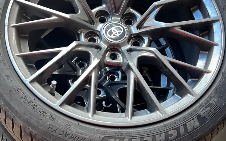Лексус Тайота Lexus Toyota диски с шинами за 300 000 тг. в Астана