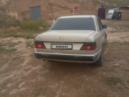 Mercedes-Benz E 200 1992 года за 1 480 000 тг. в Алматы – фото 8