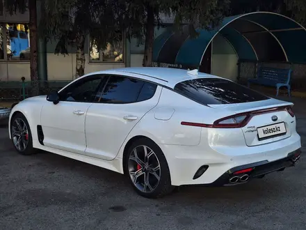 Kia Stinger 2018 года за 13 000 000 тг. в Алматы – фото 4