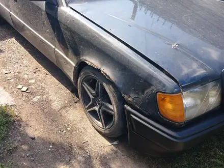 Mercedes-Benz E 230 1992 года за 1 000 000 тг. в Караганда – фото 3