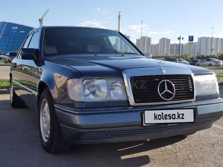 Mercedes-Benz E 230 1992 года за 2 700 000 тг. в Астана – фото 2