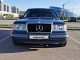 Mercedes-Benz E 230 1992 года за 2 700 000 тг. в Астана – фото 3