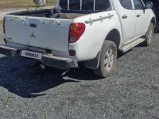 Mitsubishi L200, 2011