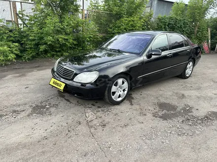 Mercedes-Benz S 500 2001 года за 3 200 000 тг. в Караганда – фото 3