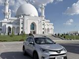 Toyota RAV4 2017 годаүшін11 700 000 тг. в Шымкент