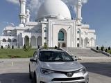 Toyota RAV4 2017 годаүшін11 700 000 тг. в Шымкент – фото 2