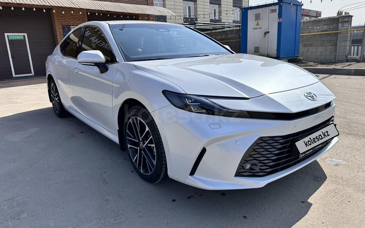 Toyota Camry — миниатюра 2