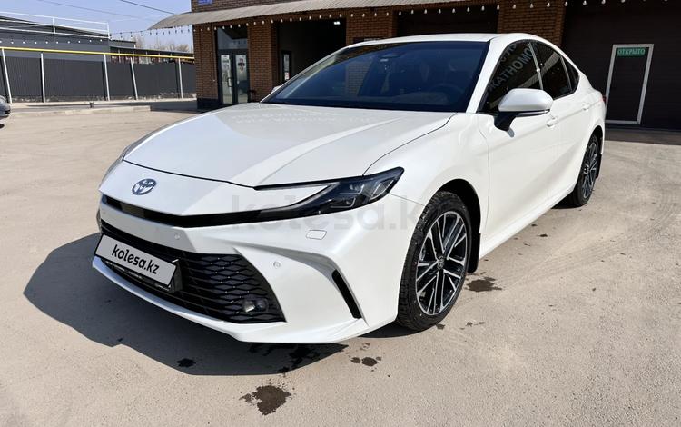 Toyota Camry — миниатюра 1