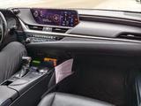 Lexus ES 350 2023 годаүшін27 500 000 тг. в Актобе – фото 3