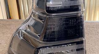 Задний фонарь (тонированный) на Toyota Land Cruiser PRADO 150 2013-2017үшін120 000 тг. в Алматы