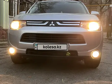 Mitsubishi Outlander 2014 года за 8 200 000 тг. в Алматы – фото 25