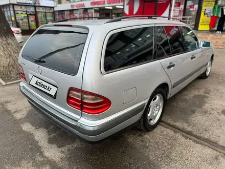 Mercedes-Benz E 230 1998 года за 3 350 000 тг. в Тараз – фото 5