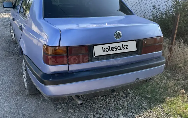 Volkswagen Vento 1994 года за 550 000 тг. в Тараз