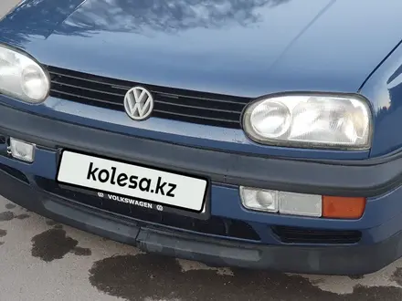 Volkswagen Golf 1994 года за 1 500 000 тг. в Павлодар – фото 5