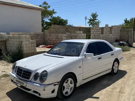 Mercedes-Benz E 230 1995 года за 1 500 000 тг. в Актау