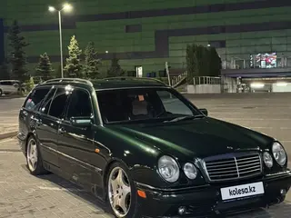 Mercedes-Benz E 240