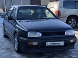 Volkswagen Golf 1993 годаfor1 700 000 тг. в Алматы