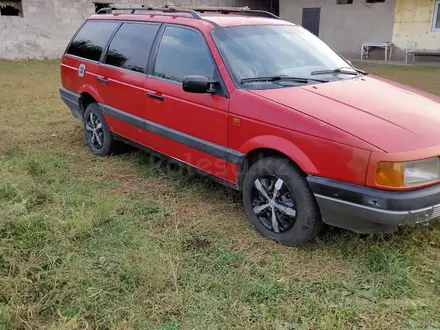 Volkswagen Passat 1993 года за 1 300 000 тг. в Есик – фото 5