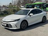 Toyota Camry 2025 года за 24 900 000 тг. в Шымкент – фото 2