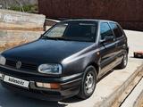 Volkswagen Golf 1993 годаfor1 300 000 тг. в Шымкент