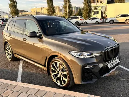BMW X7 2022 года за 50 000 000 тг. в Караганда
