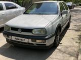 Volkswagen Golf 1993 года за 1 800 000 тг. в Алматы