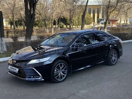 Toyota Camry 2021 года за 17 500 000 тг. в Тараз – фото 4