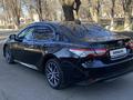 Toyota Camry 2021 годаfor17 500 000 тг. в Тараз – фото 5