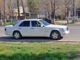 Mercedes-Benz E 220 1994 годаүшін2 100 000 тг. в Каратау