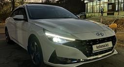 Hyundai Elantra 2022 года за 11 000 000 тг. в Астана