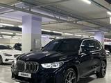 BMW X5 2022 года за 32 200 000 тг. в Астана