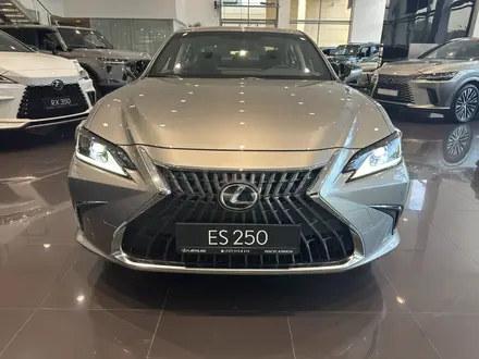 Lexus ES 250 Progressive 2025 года за 29 800 000 тг. в Алматы – фото 2
