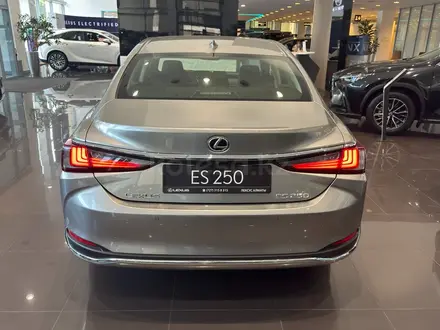 Lexus ES 250 Progressive 2025 года за 29 800 000 тг. в Алматы – фото 5