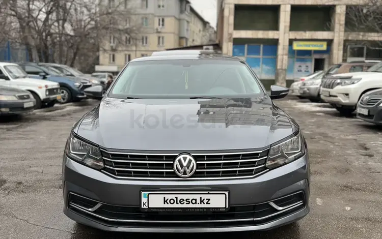 Volkswagen Passat 2017 годаүшін8 000 000 тг. в Алматы