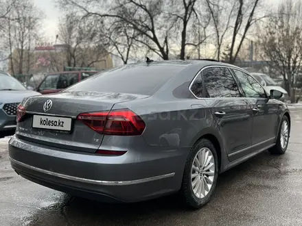 Volkswagen Passat 2017 года за 8 000 000 тг. в Алматы – фото 6