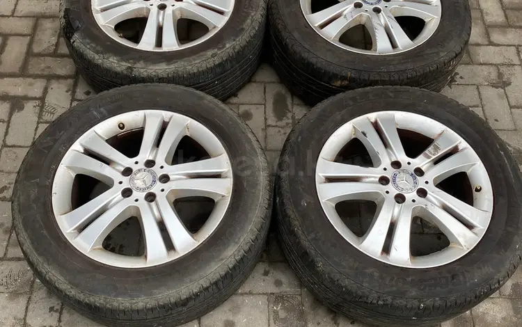 Оригинальные диски R18 с летней резиной за 200 000 тг. в Алматы